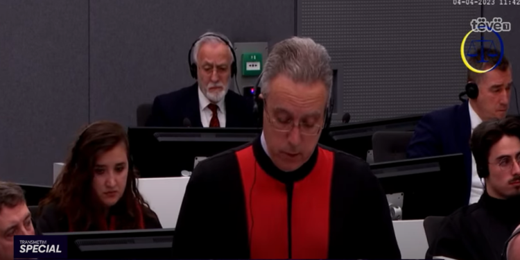 Mishetiq: Prokuroria nuk paraqet prova se Thaçi u ka dhënë urdhra ushtarëve të UÇK-së për kryerjen e krimeve