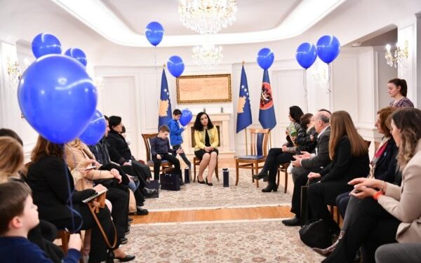 Osmani: Mbështetja dhe inkurajimi janë thelbësore për fëmijët me autizëm