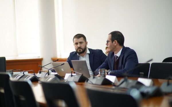 Opozita lëshon mbledhjen e Komisionit për Buxhet, do të shqyrtoheshin propozimet për Guvernator të BQK-së