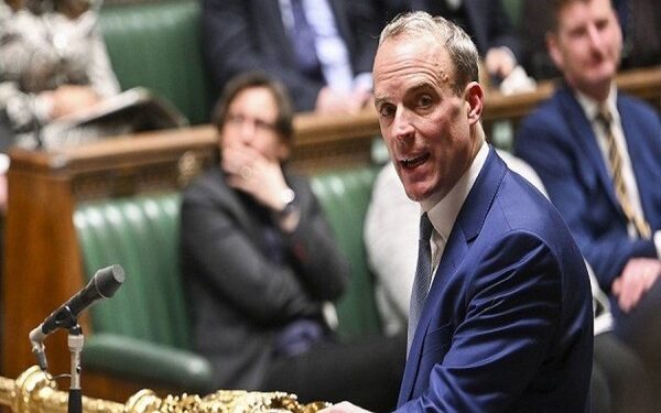 Jep dorëheqje zëvendëskryeministri britanik