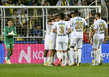 Valon Ethemi shënon dy herë ndaj Fenerbahçes