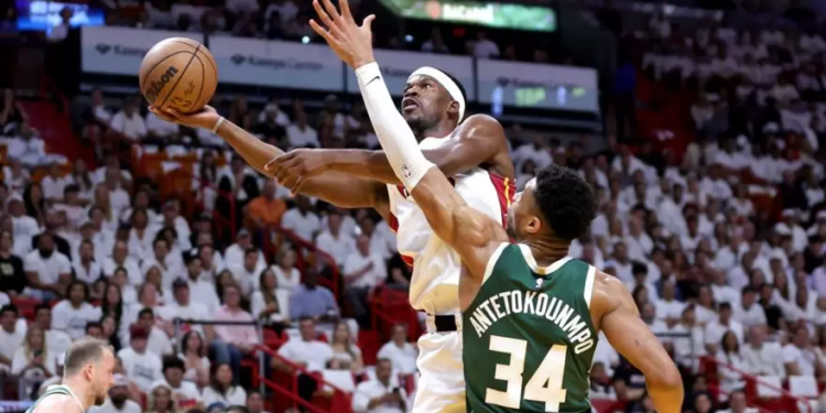 Miami eliminon Bucks, Memphis rihap sfidën me Lakers