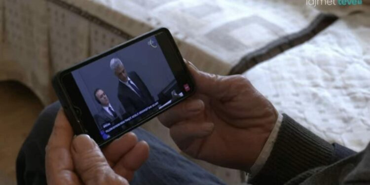 Buroja e Hashim Thaçit në ditën e gjykimit në Hagë