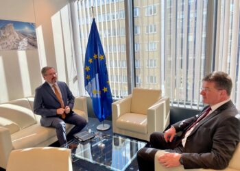 Bajrami do ta monitoroi zbatimin e marrëveshjes, analistët komentojnë këtë vendim