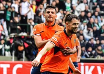 Zhbllokohet nga ngërçi Adnan Januzaj, shënon dy gola dhe një asistim në fitoren e skuadrës së tij