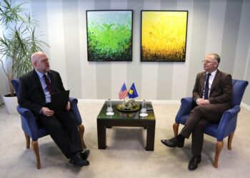 Bislimi takohet me Hovenier, diskutojnë për implementimin e Aneksit të Zbatimit