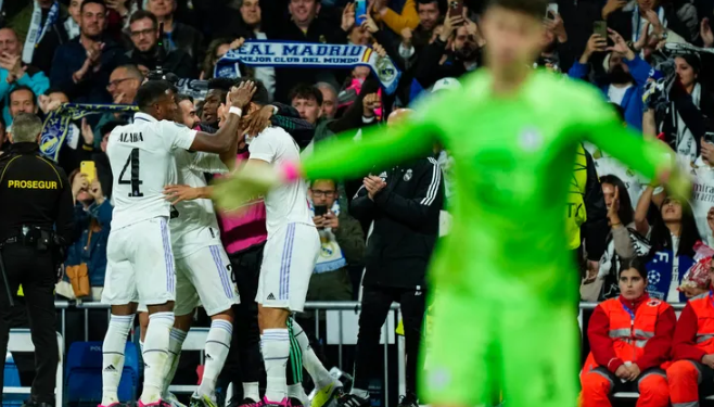 Real Madrid s’toleron Chelsea, Milan e mposht në San Siro Napolin