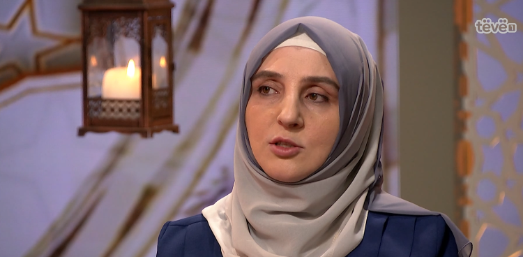 Smajlaj: Dilema e rolit të gruas në shtëpi apo publik, nuk i ndihmon emancipimit