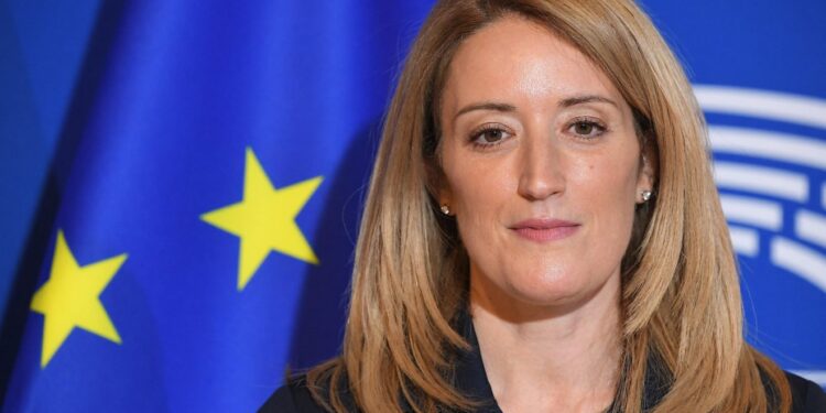 Metsola: Liberalizimi i vizave do u bëjë jetën më te lehtë qytetarëve të Kosovës