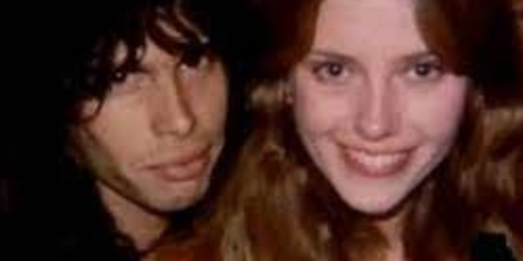 Këngëtari i njohur akuzohet për përdhunimin e të miturës