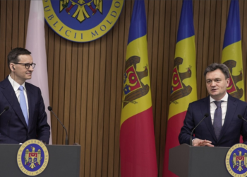 Kryeministri polak thotë se anëtarësimi i shpejtë i Moldavisë në BE është i mundur