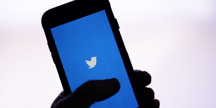 Twitter rikthen sërish logon e zogut të vogël