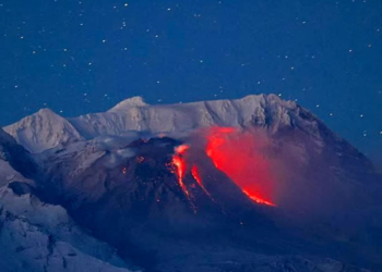 Shpërthen një prej vullkaneve më aktive të Rusisë