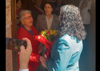 Osmani publikon pamje gjatë vizitës në Kalabri