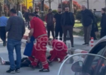 Vetura godet një këmbësor në Prishtinë