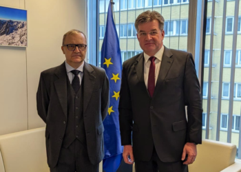 Lajçaku dhe komandanti i KFOR-it diskutojnë për situatën në veri të Kosovës