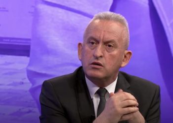 Qalaj për arrestimin e kryeshefit të KEK-ut: Ndoshta ka diçka që kryeministri “i jep zor kështu”