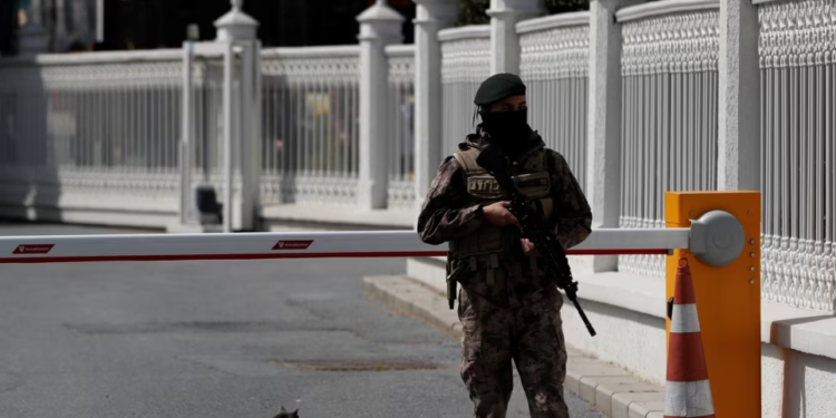 Raportohet se Turqia ka arrestuar mbi 100 persona “të lidhur me militantët kurdë”