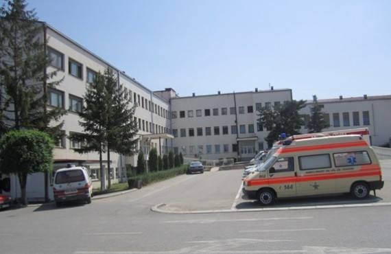 Arrestohen dy mjekë në Gjilan, dyshohet se morën ryshfet për një operim