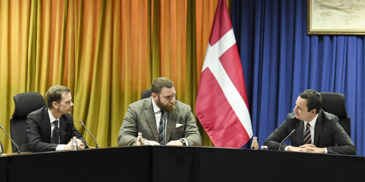 Kurti pret në takim delegacionin e qeverisë dhe parlamentit danez