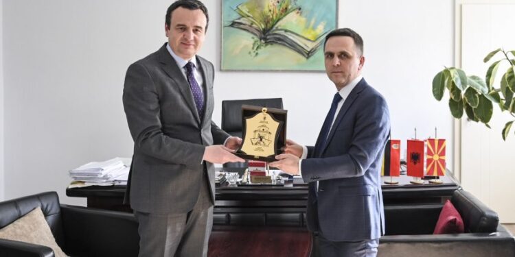 Kurti vizitë në Maqedoni të Veriut, temë rruga Tetovë-Prizren