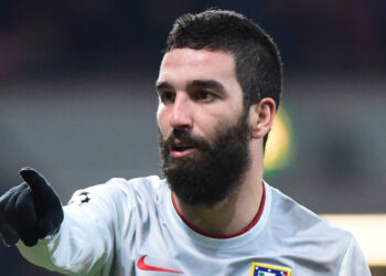 Arda Turan e fillon karrierën profesioniste si trajner