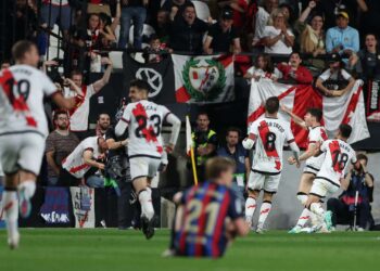 Barcelona bie në Vallecano, diferenca me Realin mbetet 11 pikë