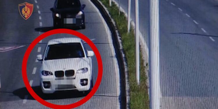 Arrestohen dy vëllezër kosovarë në Kamzë, e raportuan të vjedhur veturën që e shitën