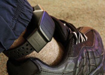 Qeveria ndan 600 mijë euro për blerjen e byzylykëve elektronik