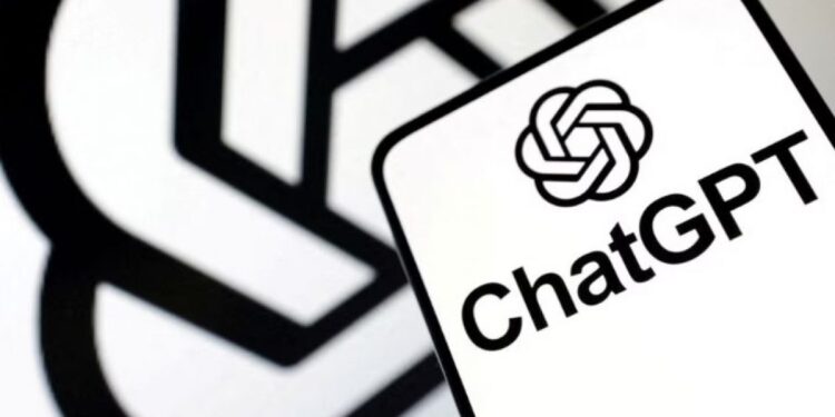 Rikthehet qasja e ChatGPT-s në Itali