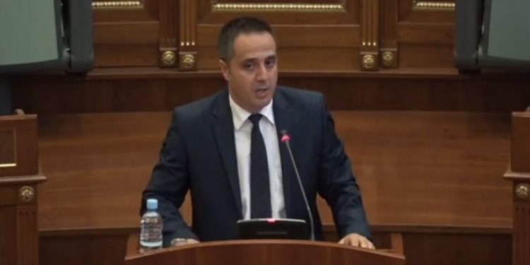 Arrestimi i Krasniqit, Selmanaj kërkon shkarkimin e bordit të KEK-ut