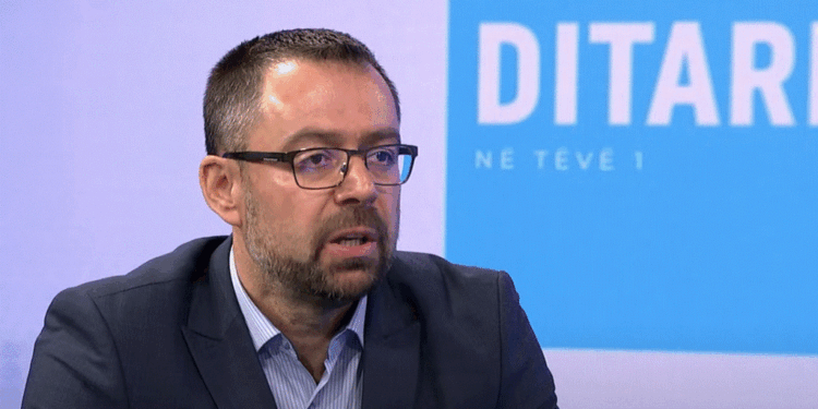 Djali i vëllait të Jakup Krasniqit tregon përjetimet e familjarëve gjatë gjykimit të tij