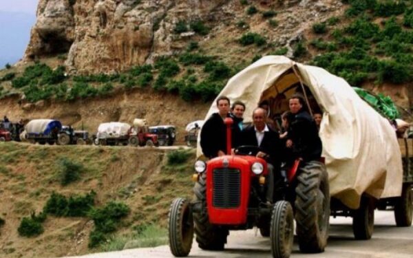 24 vjet nga eksodi i shqiptarëve nga Kosova