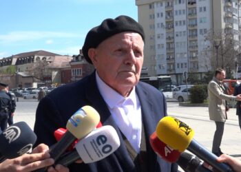 Qerkini thotë se po zbehet çështja e të pagjeturve: Gruaja ime ende bërtet “erdh djali”