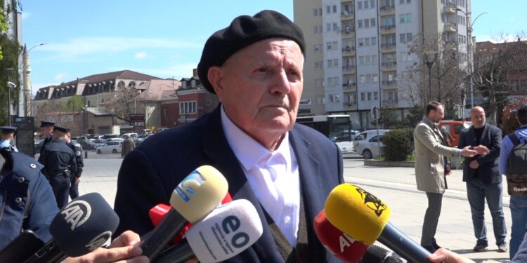 Qerkini thotë se po zbehet çështja e të pagjeturve: Gruaja ime ende bërtet “erdh djali”