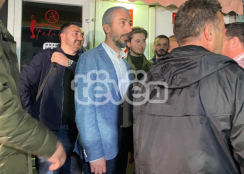 Erden Atiq i LVV-së shpall fitoren në Mitrovicë të Veriut