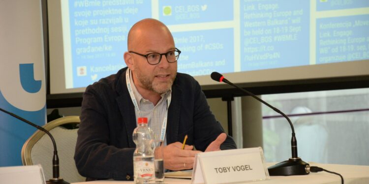 Vogel e pyet Hillin: Pse nuk po i thekson detyrimet e Serbisë por vetëm të Kosovës