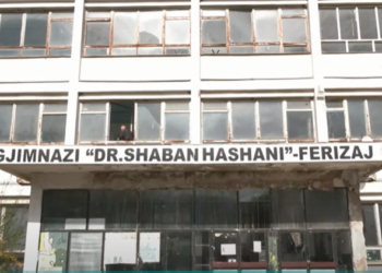 Kushtet e rënda për gjimnazistët ferizajas