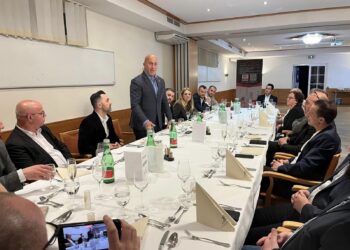 Haradinaj viziton djemtë e dëshmorit të parë të UÇK-së në Austri