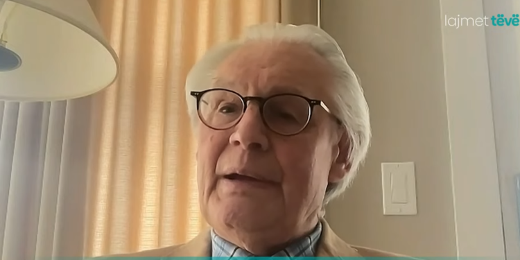 Ish-gjykatësi amerikan: Vështirë të thuhet po gjykohen vetëm individët dhe jo UÇK-ja