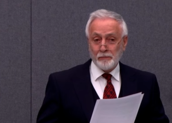 Krasniqi: Nuk hezitova të bëhem zëdhënës i UÇK, edhe pse rreziku ishte i madh