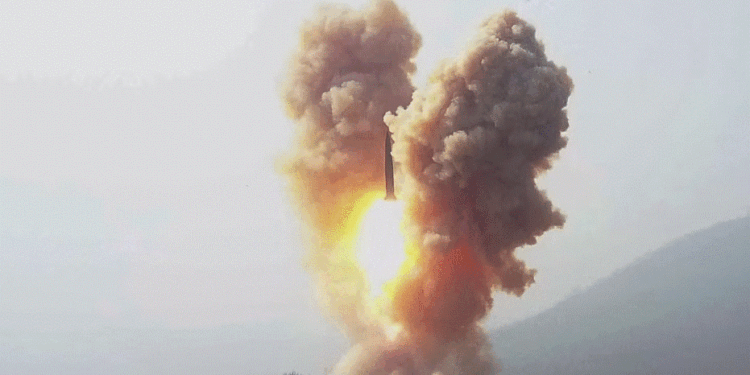 Ushtria japoneze në gjendje gatishmërie për shkak të Koresë së Veriut