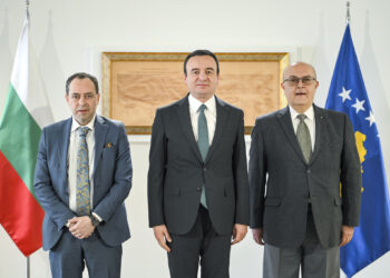Kurti takohet me ambasadorët bullgarë në Kosovë dhe Maqedoninë e Veriut, diskutojnë për punën dy vjeçare të qeverisë