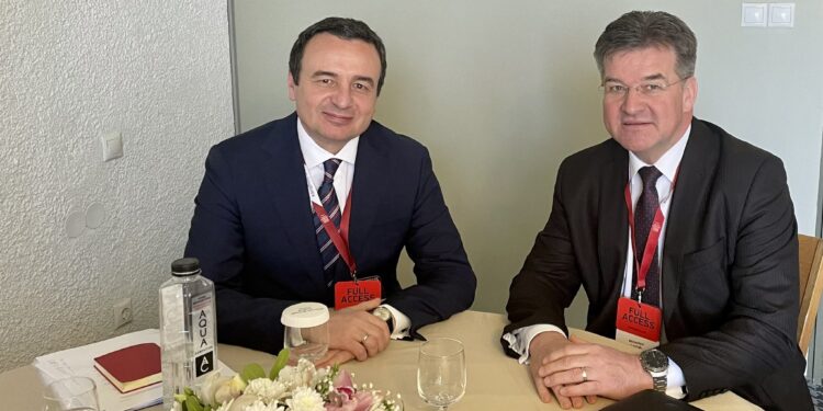 Lajçak pas takimit me Kurtin: Takimi i 2 majit është hap i rëndësishëm