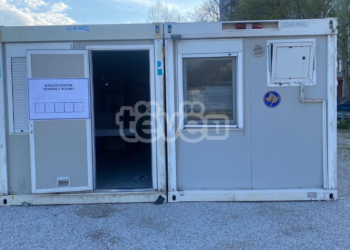 Në vendvotimin përballë “3 rrokaqiejve” kanë votuar 22 qytetarë, nga mbi 8 mijë sa kanë të drejtë