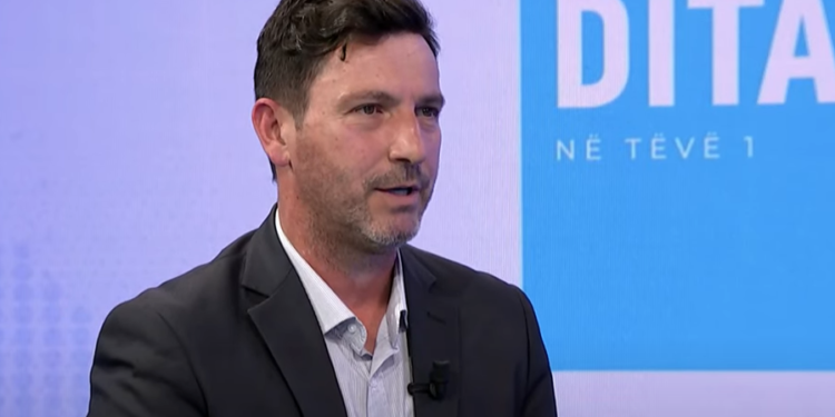 Istrefi për liberalizimin e vizave: Nuk mund t’i atribuohet fitorja vetëm Qeverisë Kurti