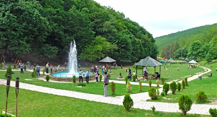 Më 1 Maj ndalohet qarkullimi i automjeteve në Gërmi