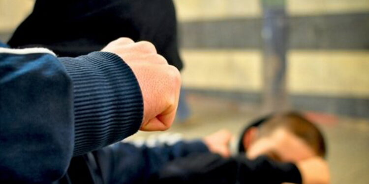 Sulmohen fizikisht 4 persona në Prishtinë