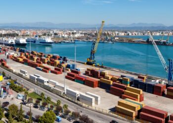 Mbërrin në Durrës anija më e madhe që ka shkarkuar në një port shqiptar