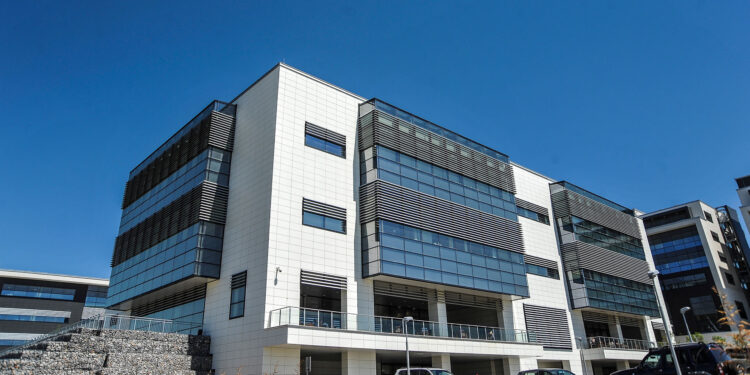 KPK-ja reagon ndaj deklaratave të deputetëve të VV-së për kryeprokurorin Isufaj